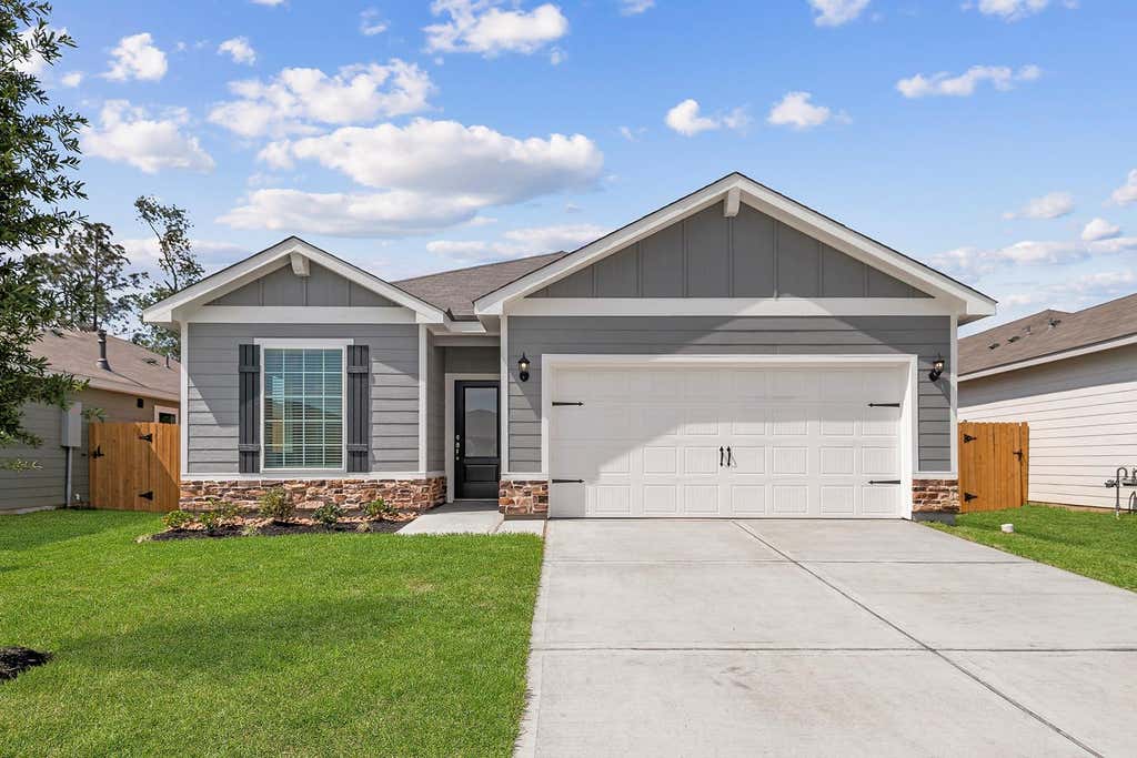 Photo of 15415 Maple Terrace Drive, Conroe, TX 77303 (MLS # 67836625)