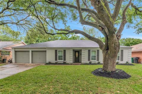 Photo of 5610 Duxbury Street, Houston, TX 77035 (MLS # 56407352)