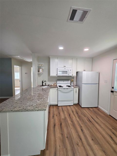 Photo of 5422 Pine Avenue, Pasadena, TX 77503 (MLS # 79681491)