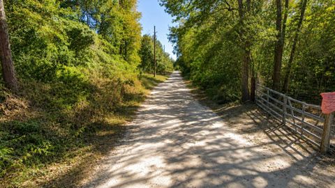 Tiny photo for 7 Dryden Street, Trinity, TX 75862 (MLS # 41708318)