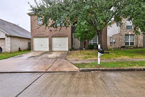 Homes For Sale - 11819 Leaf Oak Drive<br/> Houston, TX 77065