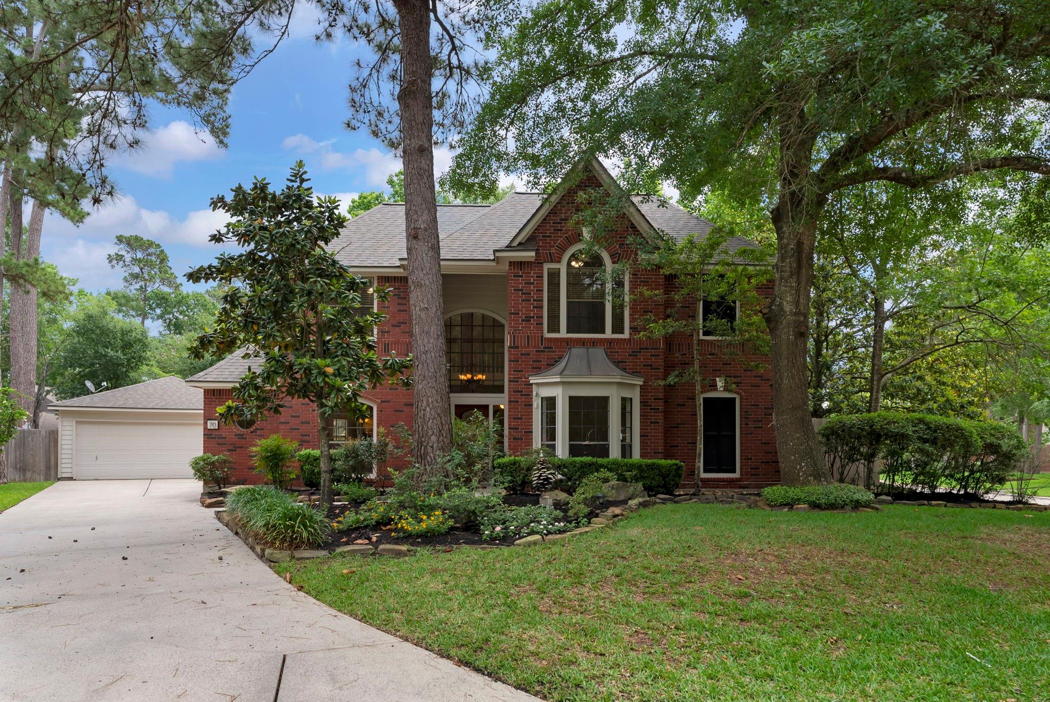 70 Amberglow Court