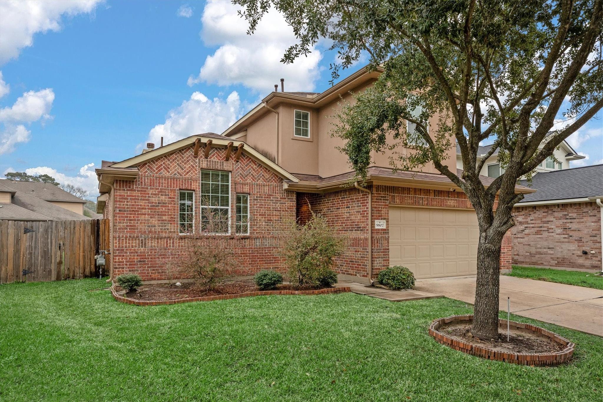 9807 Wellington Chase Lane