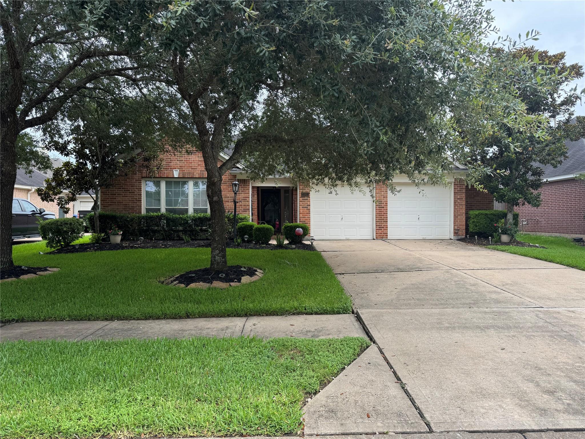 21911 Rivergate Court