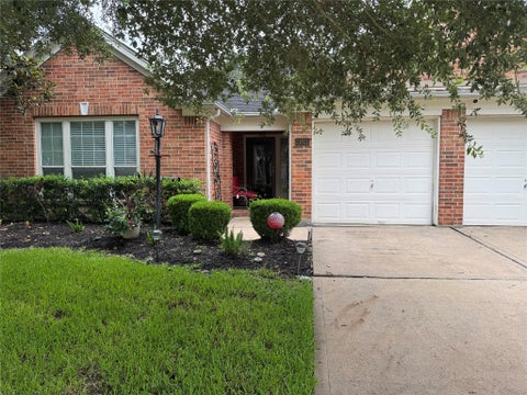 Photo of 21911 Rivergate Court, Richmond, TX 77469 (MLS # 95041597)