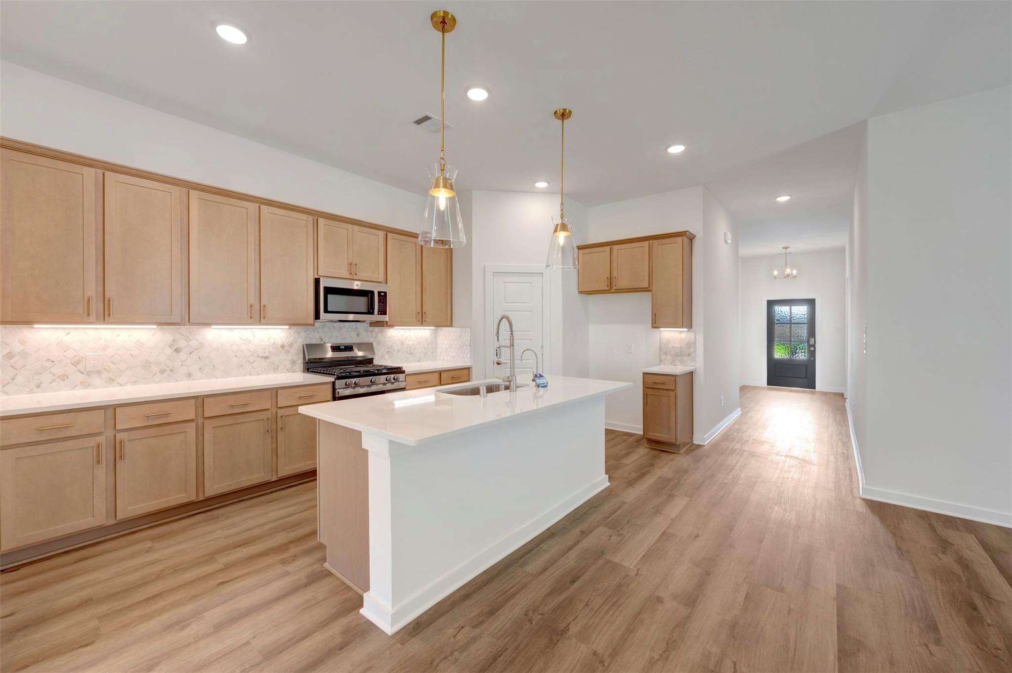 5822 Sunkissed Drive