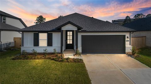 Photo of 19645 Montgomery Ridge Way, Montgomery, TX 77316 (MLS # 77701213)
