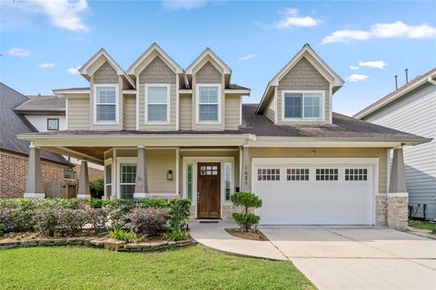 Photo of 1631 Du Barry Lane, Houston, TX 77018 (MLS # 54320030)