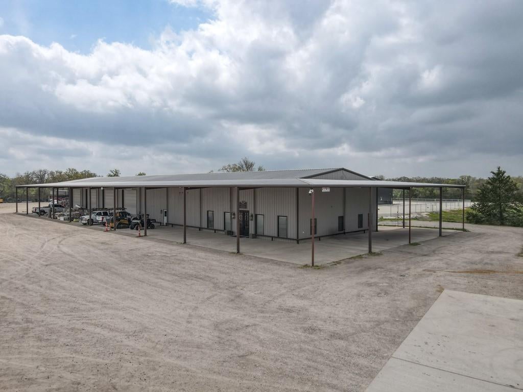 11185 Dan Williams Lane