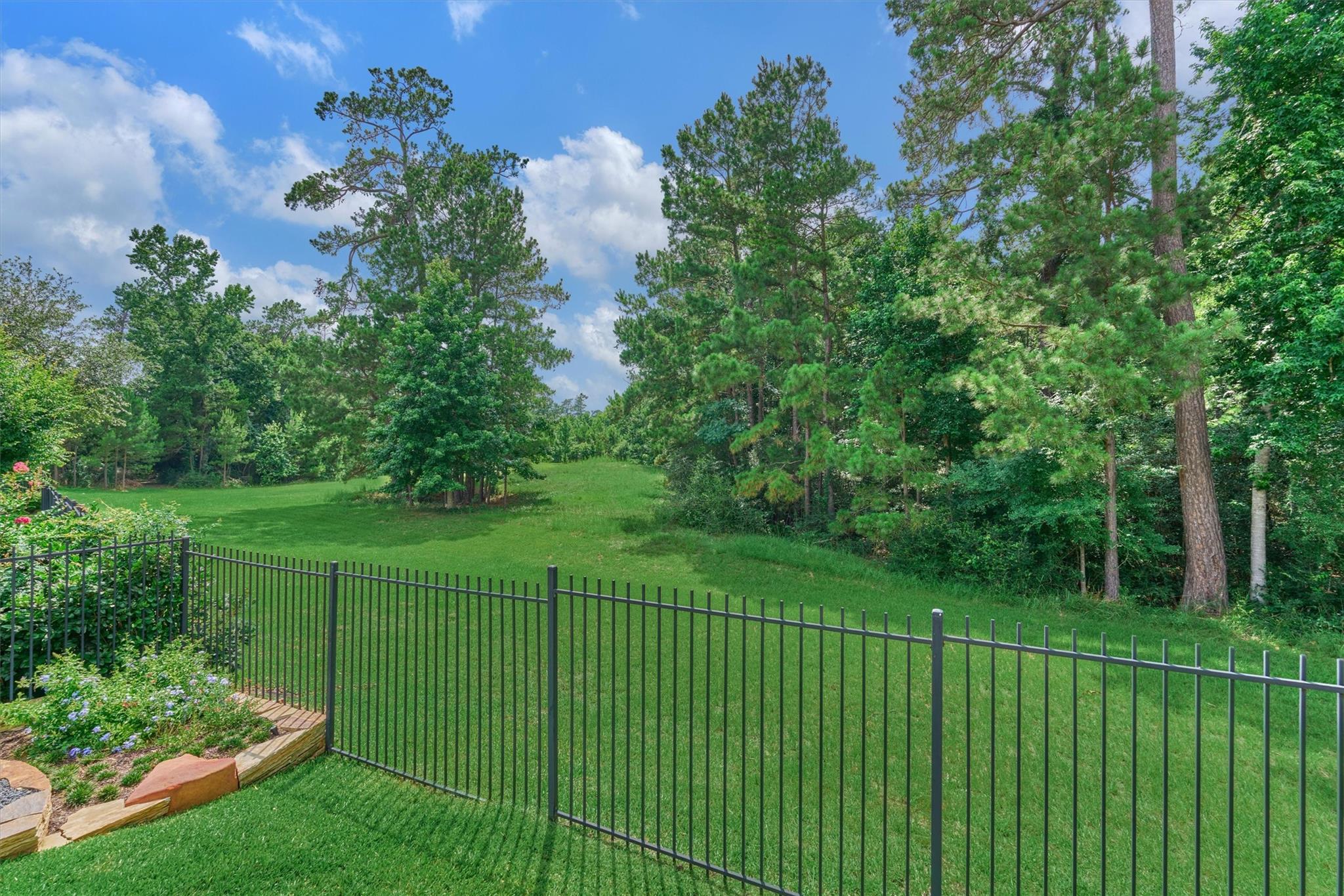 35 Pondera Point Drive