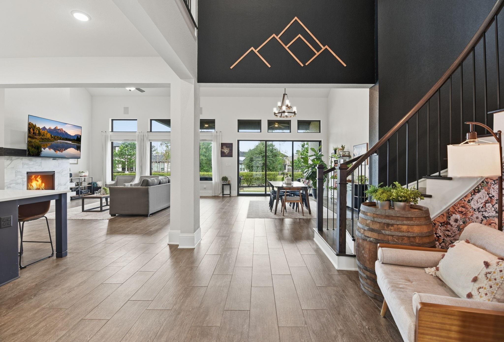 10102 S Goshawk Trail