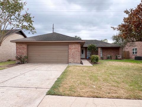 Photo of 3122 Windmill Street, Sugar Land, TX 77479 (MLS # 26525146)