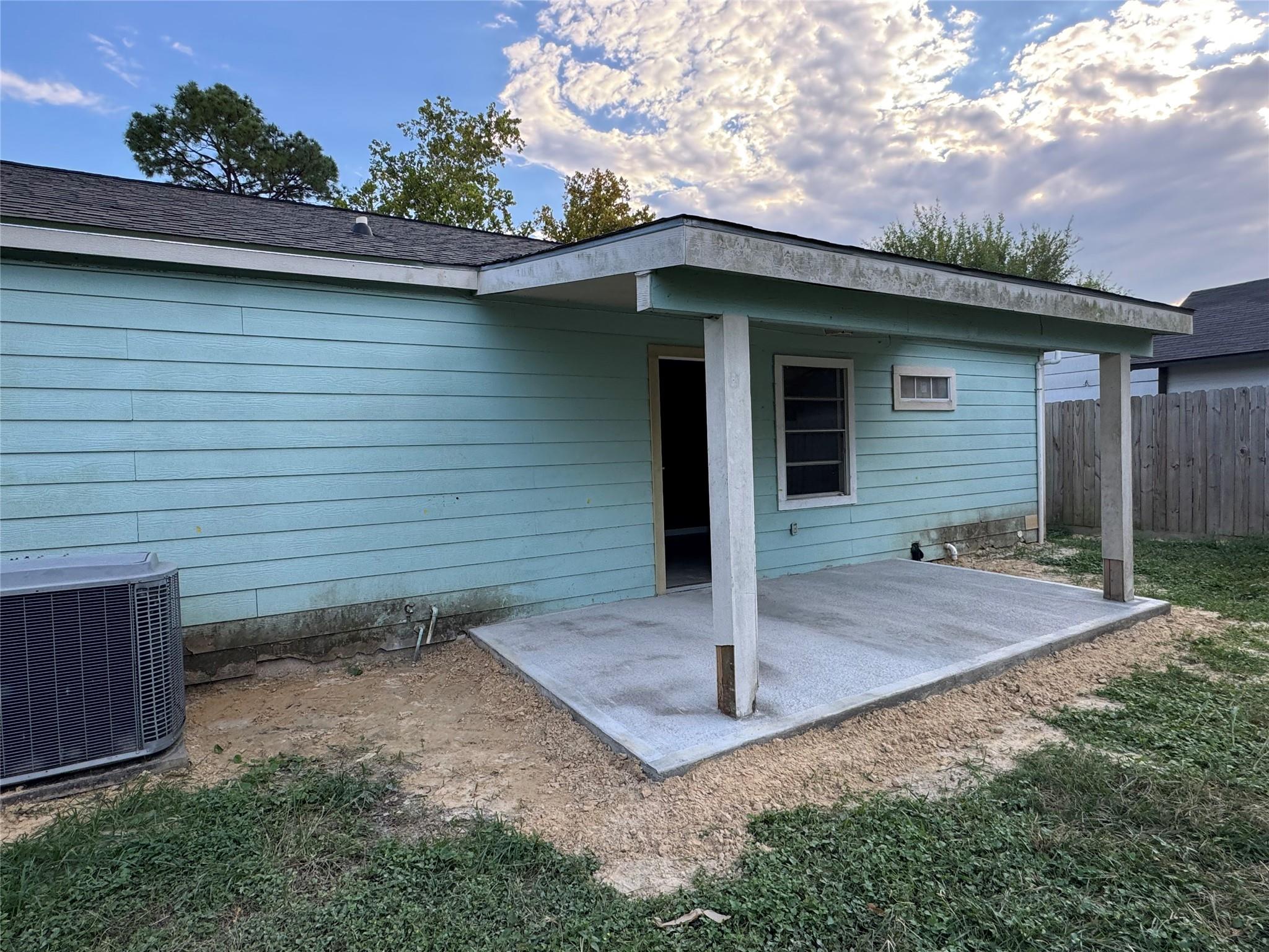 2125 Kingsdale Drive