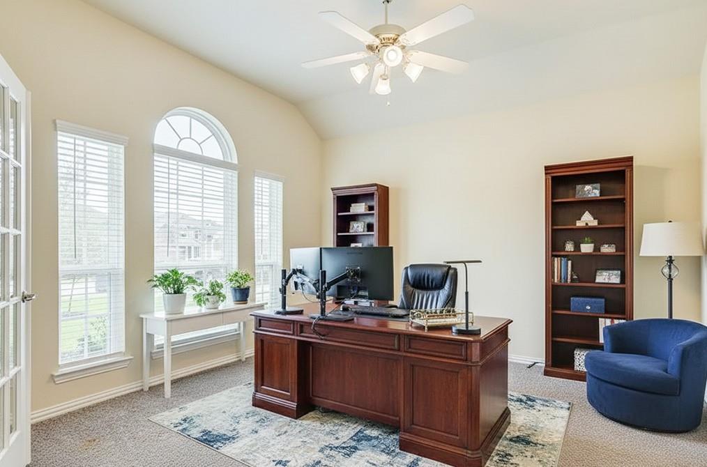 30031 Willow Cove Ln