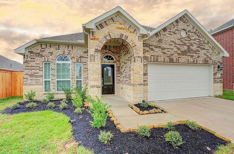 Photo of 30031 Willow Cove Ln Ln, Brookshire, TX 77423 (MLS # 3126213)