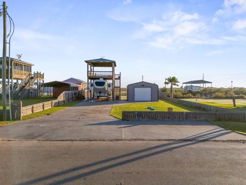Photo of 1112 Mabry Street, Gilchrist, TX 77617 (MLS # 48645475)