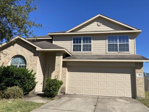 Photo of 702 Silver Reef Ln, La Marque, TX 77568 (MLS # 55157990)