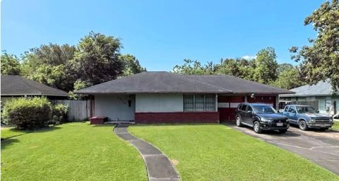 Photo of 6206 Schevers Street, Houston, TX 77087 (MLS # 36203530)