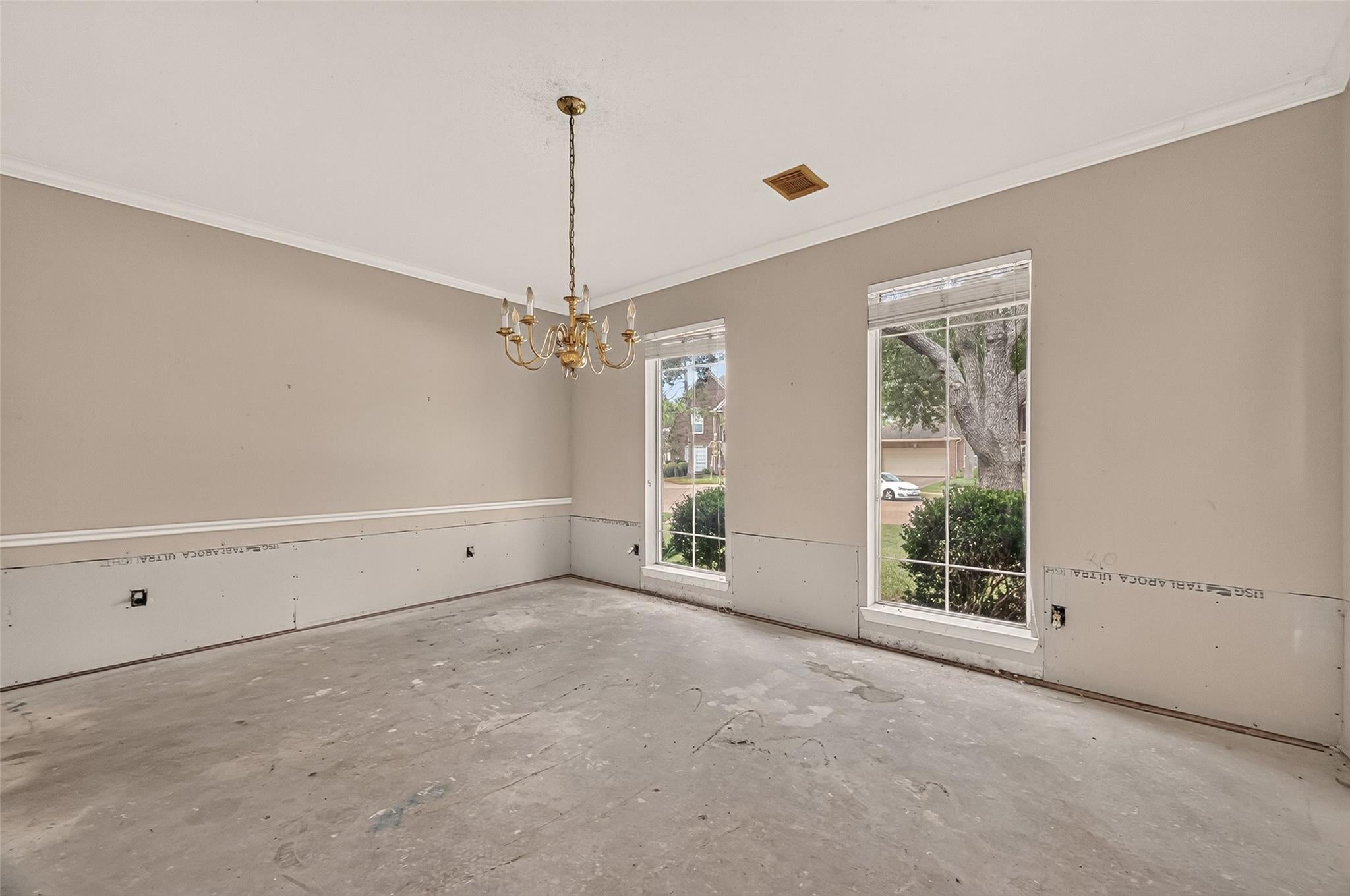 2602 Pinebend Drive
