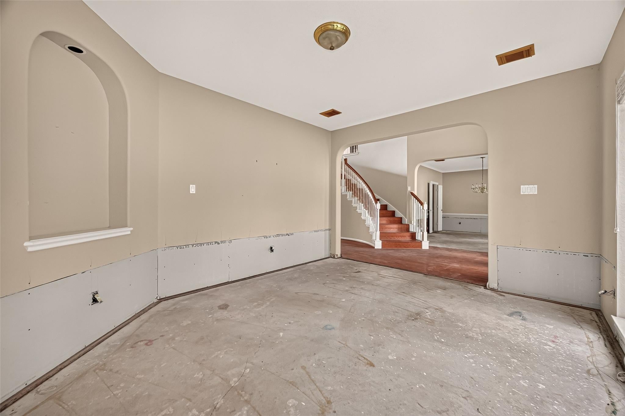 2602 Pinebend Drive