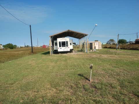 Photo of 314 Tarpon Dr, Palacios, TX 77465 (MLS # 2735052)