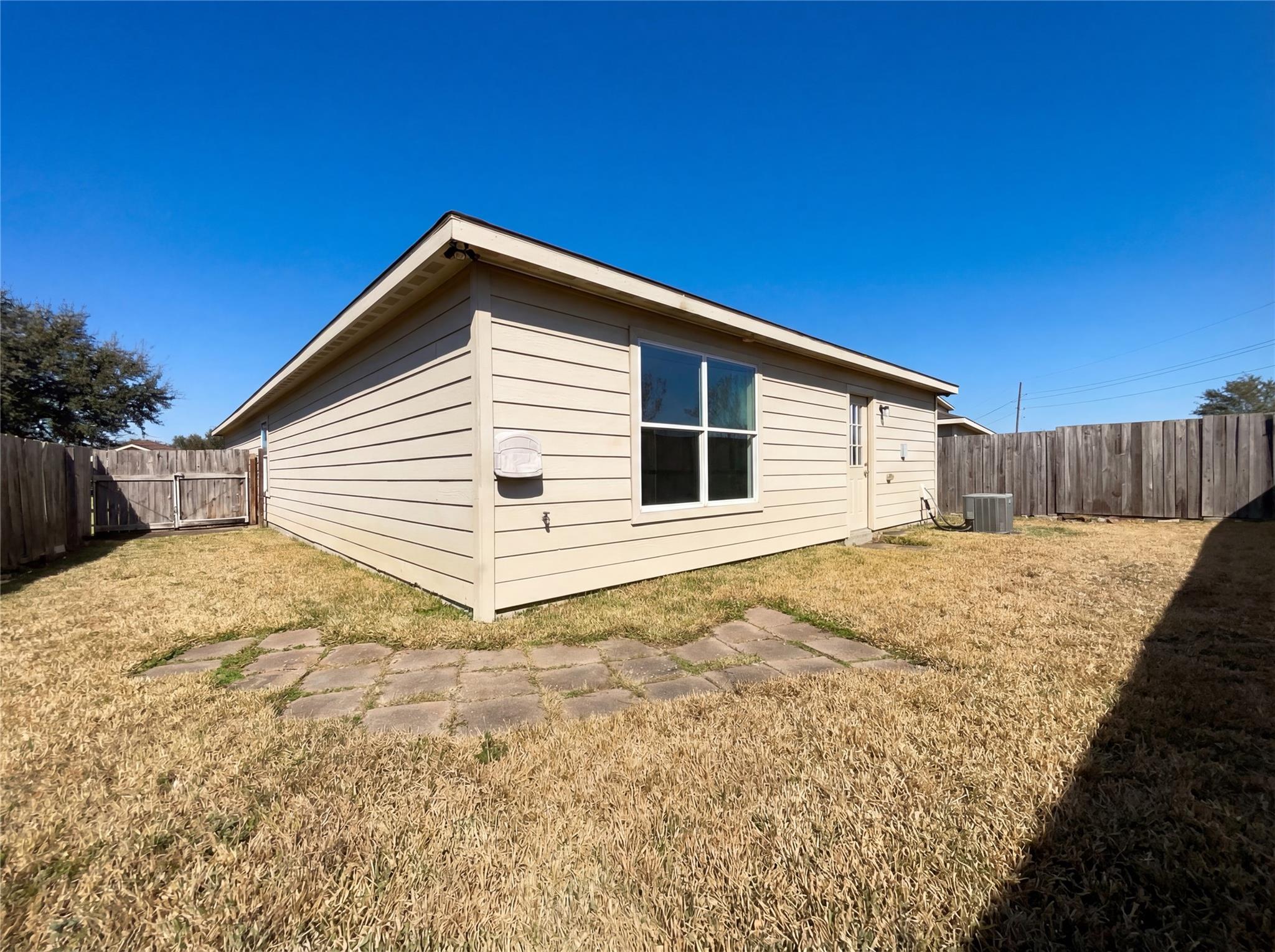 7015 Rosebud Hollow Lane