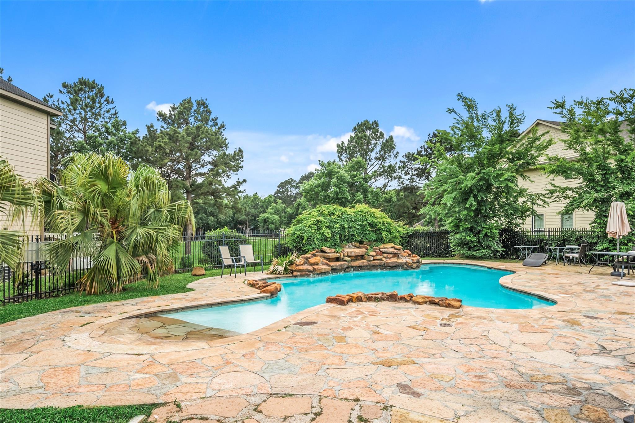 16020 Fountainview Drive 20
