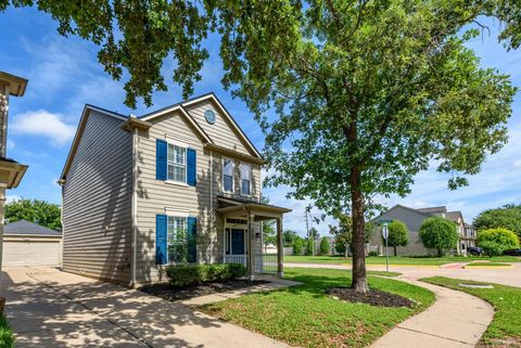 Photo of 9631 Coyote Creek Drive, Houston, TX 77095 (MLS # 31065716)