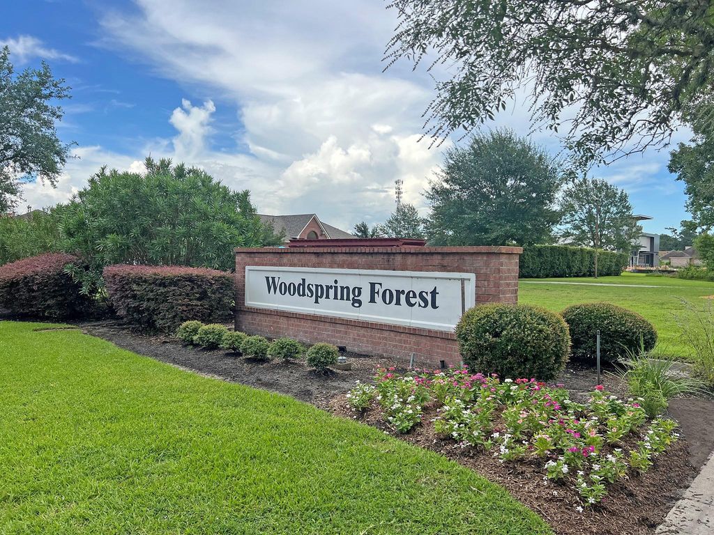 Photo of 4706 Woodsend Lane, Kingwood, TX 77345 (MLS # 29886386)