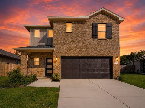 Photo of 104 Clay Creek Lane, Montgomery, TX 77316 (MLS # 71681502)
