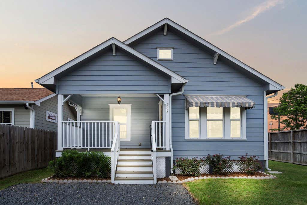 Photo of 502 Dell Court, Houston, TX 77009 (MLS # 79626713)