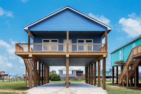 Homes For Sale - 528 Thunder Road<br/> Brazoria County, Surfside Beach, TX 77541