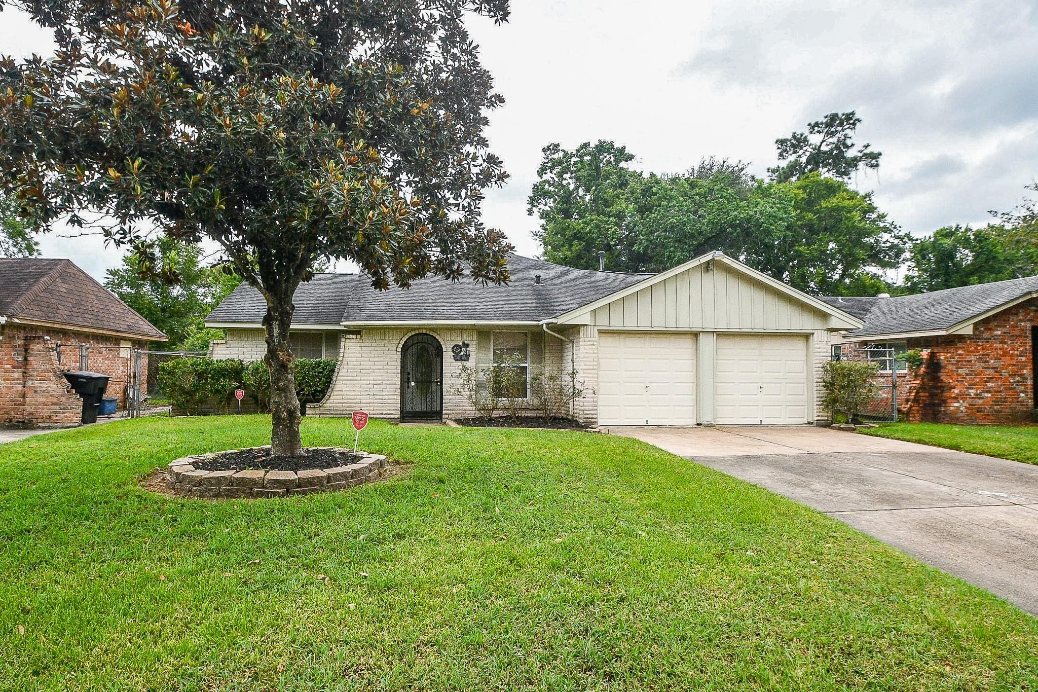 6410 Bluestone Drive - Photo 3