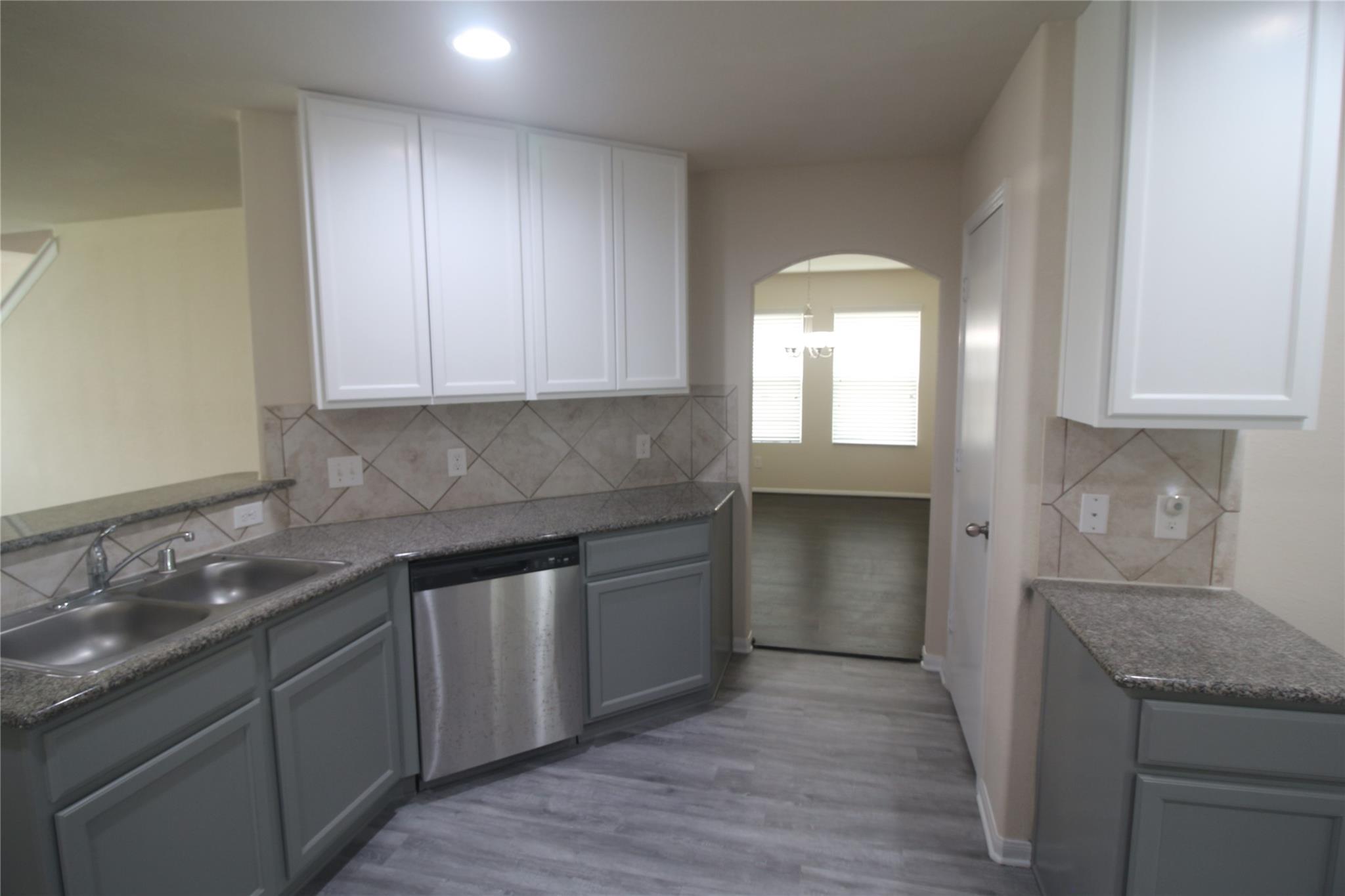 3255 View Valley Trail