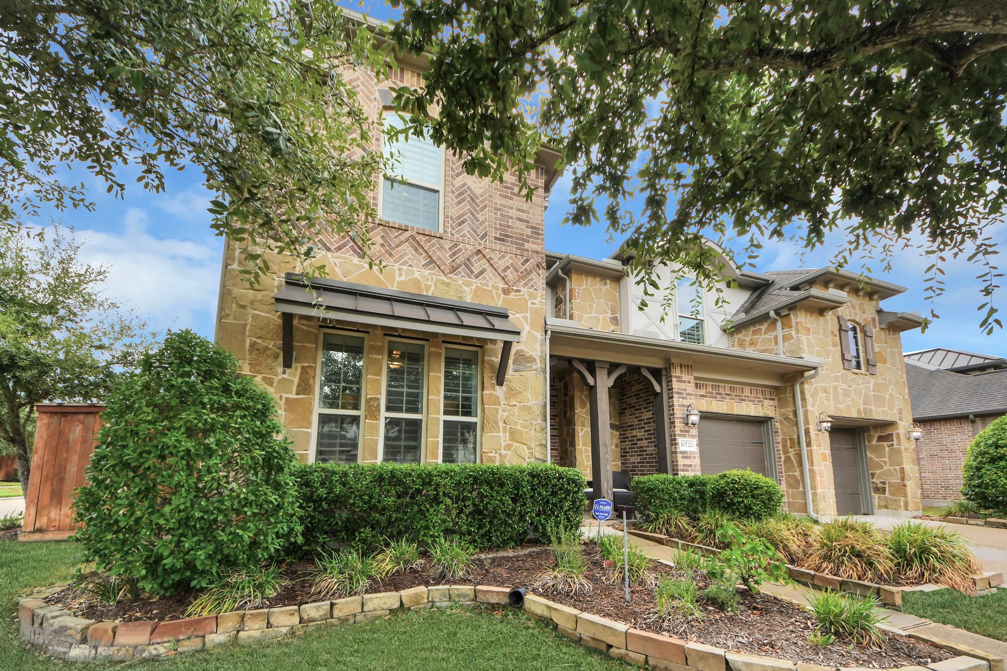 10722 Dawn River Court