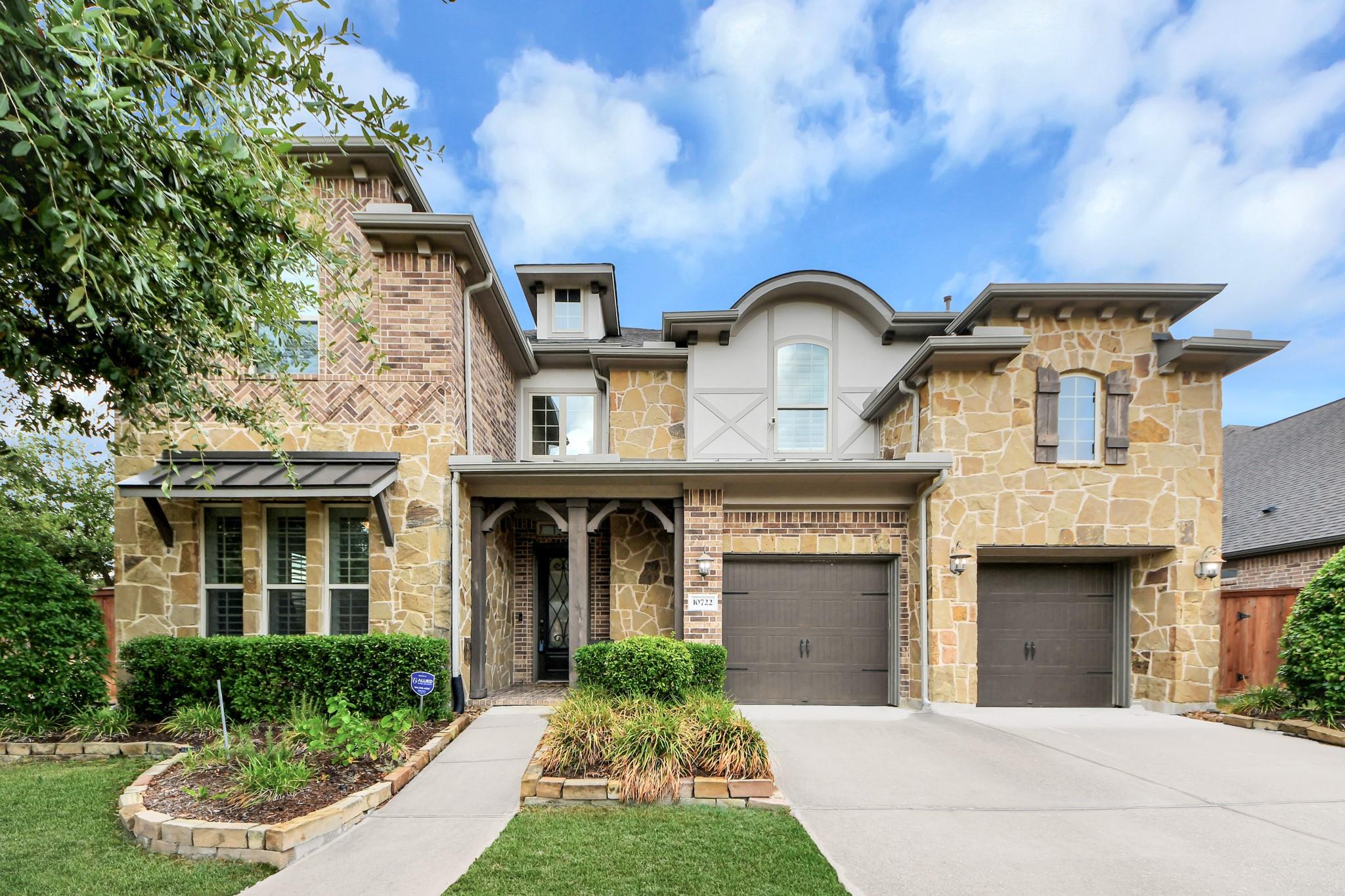 10722 Dawn River Court