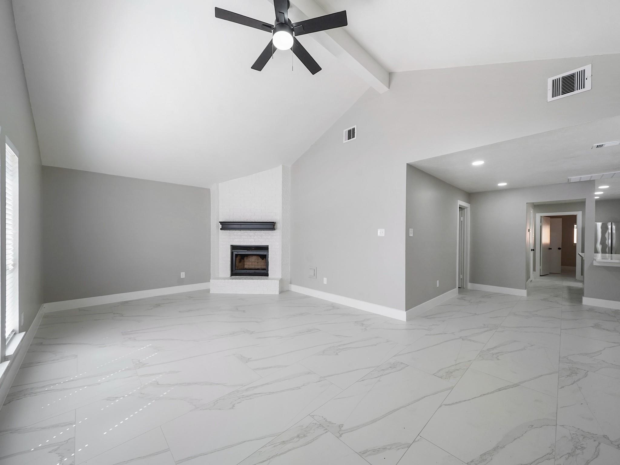 23 Summer Crest Circle