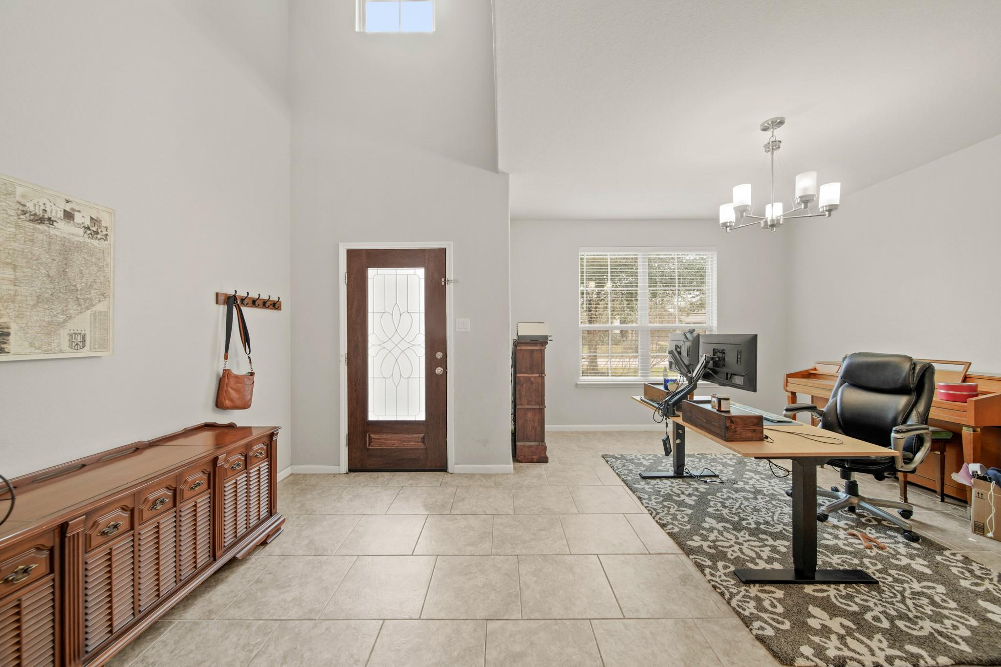 2725 Merlin Lane