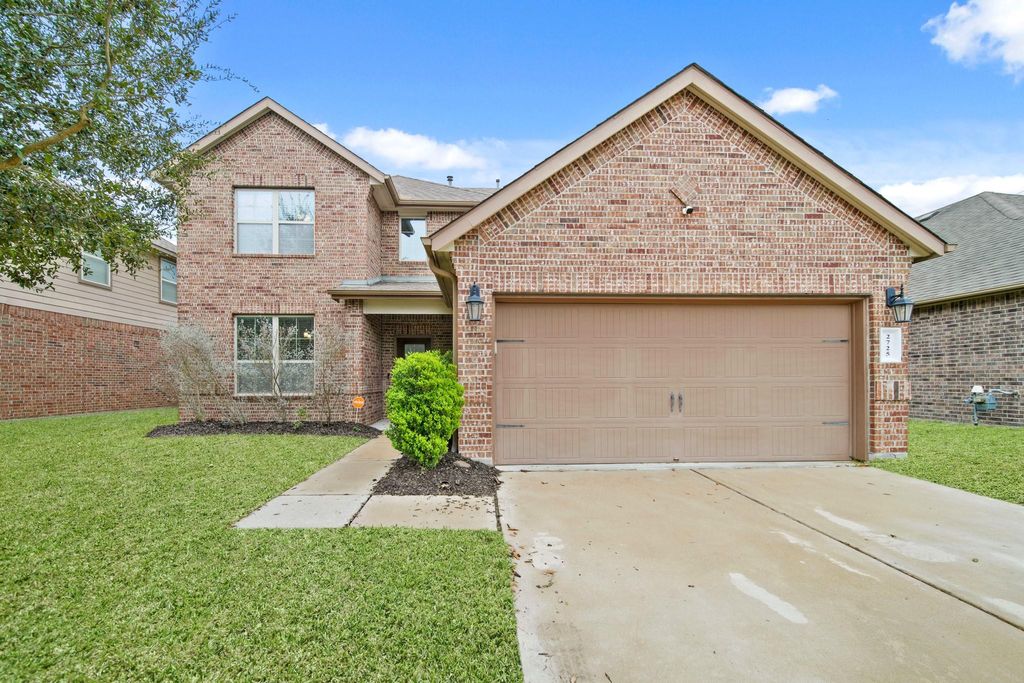 Photo of 2725 Merlin Lane, Pearland, TX 77581 (MLS # 33824117)