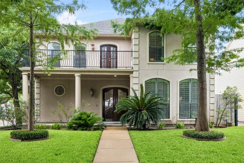 Photo of 2601 Talbott ST, West University, TX 77005 (MLS # 84325909)