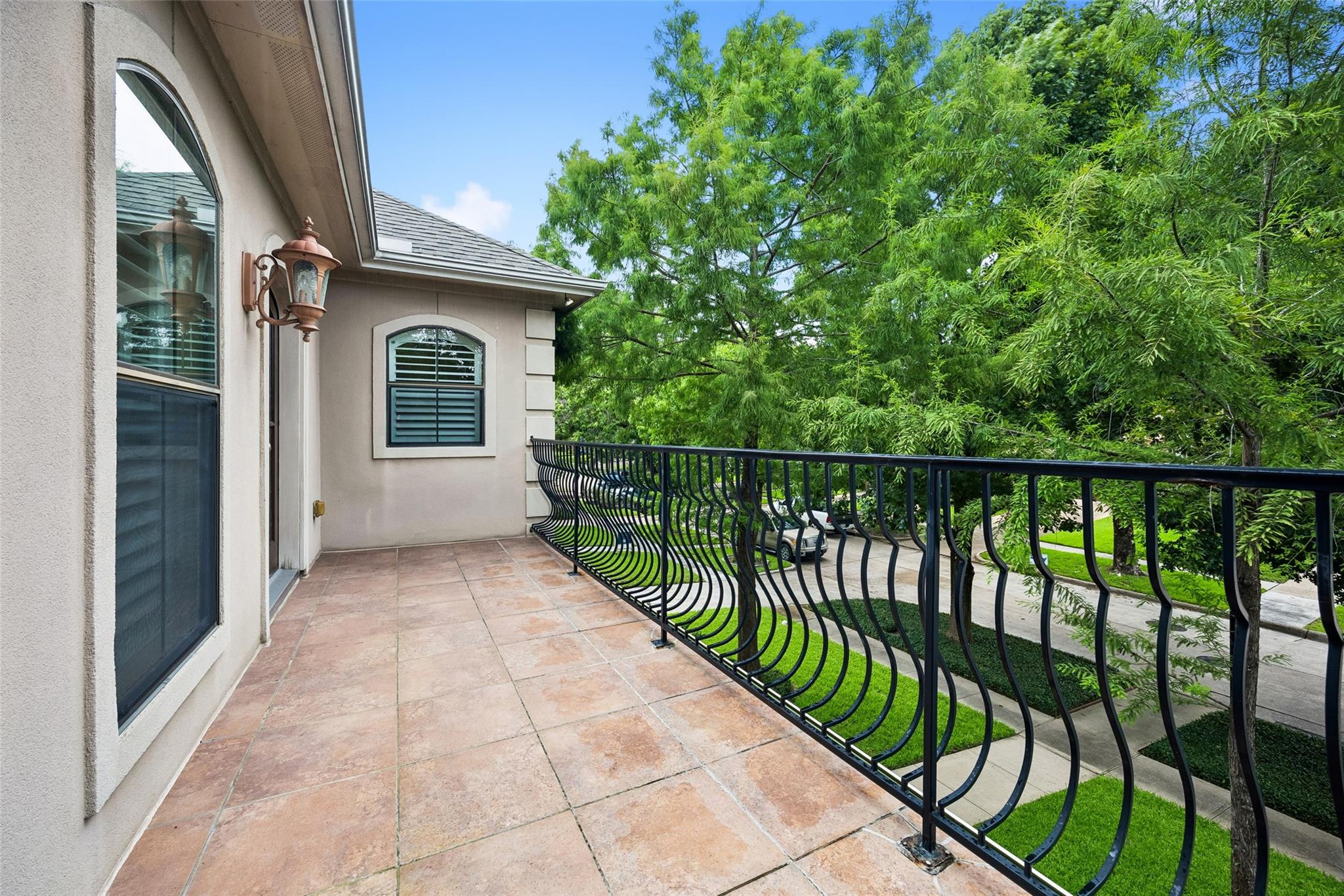 2601 Talbott