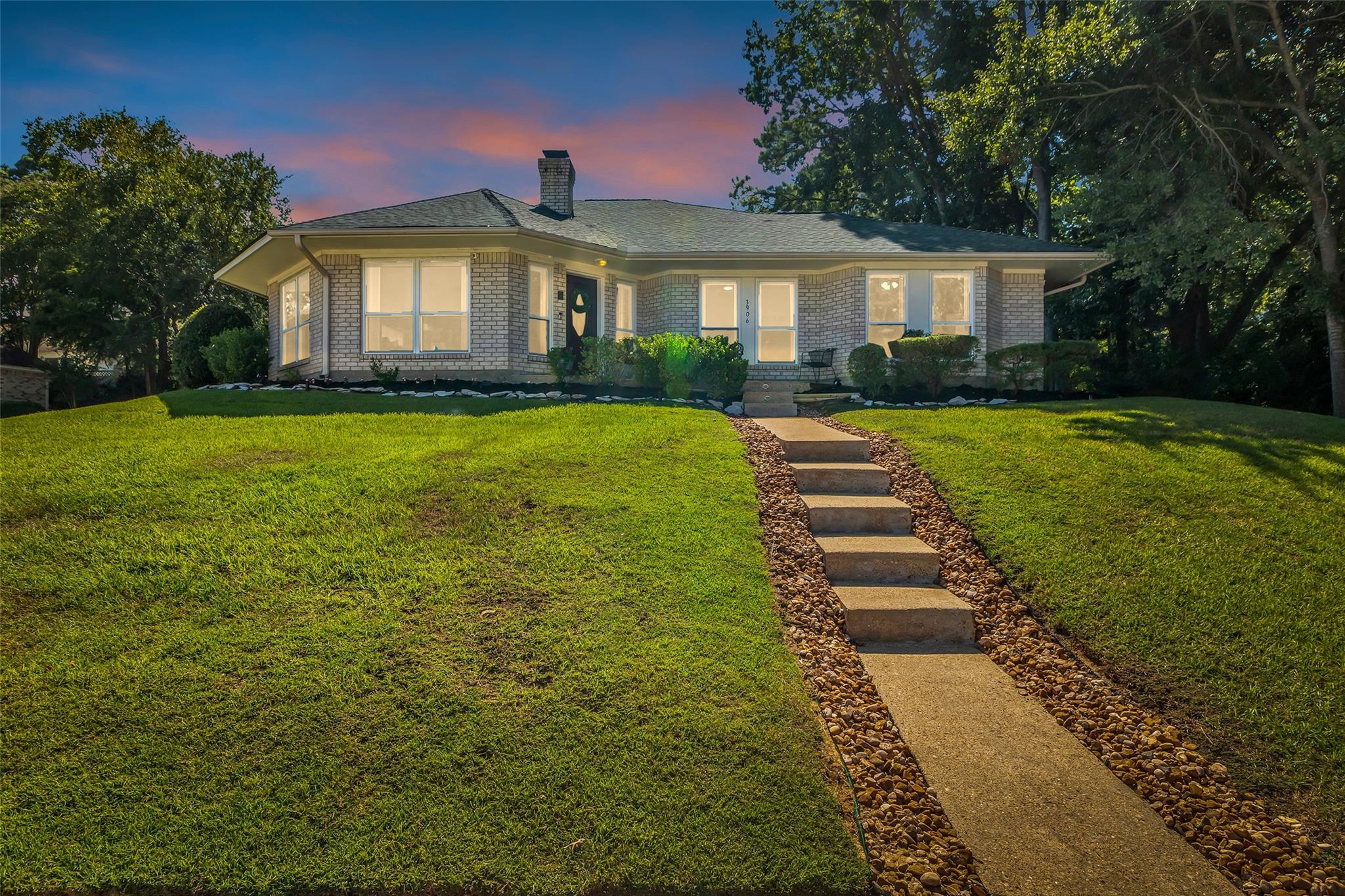 3906 Treasure Island Drive