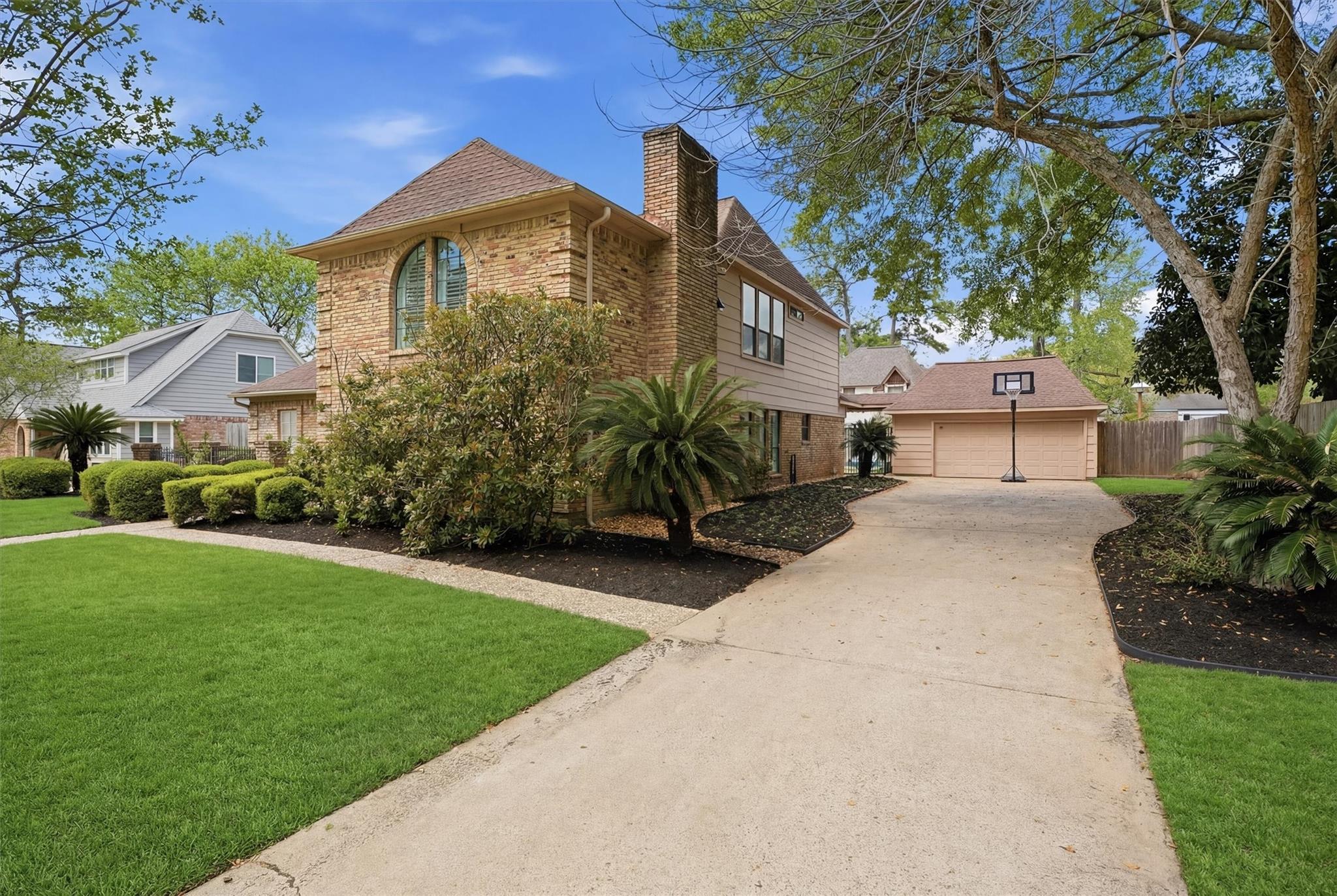 8335 Bunker Bend Drive