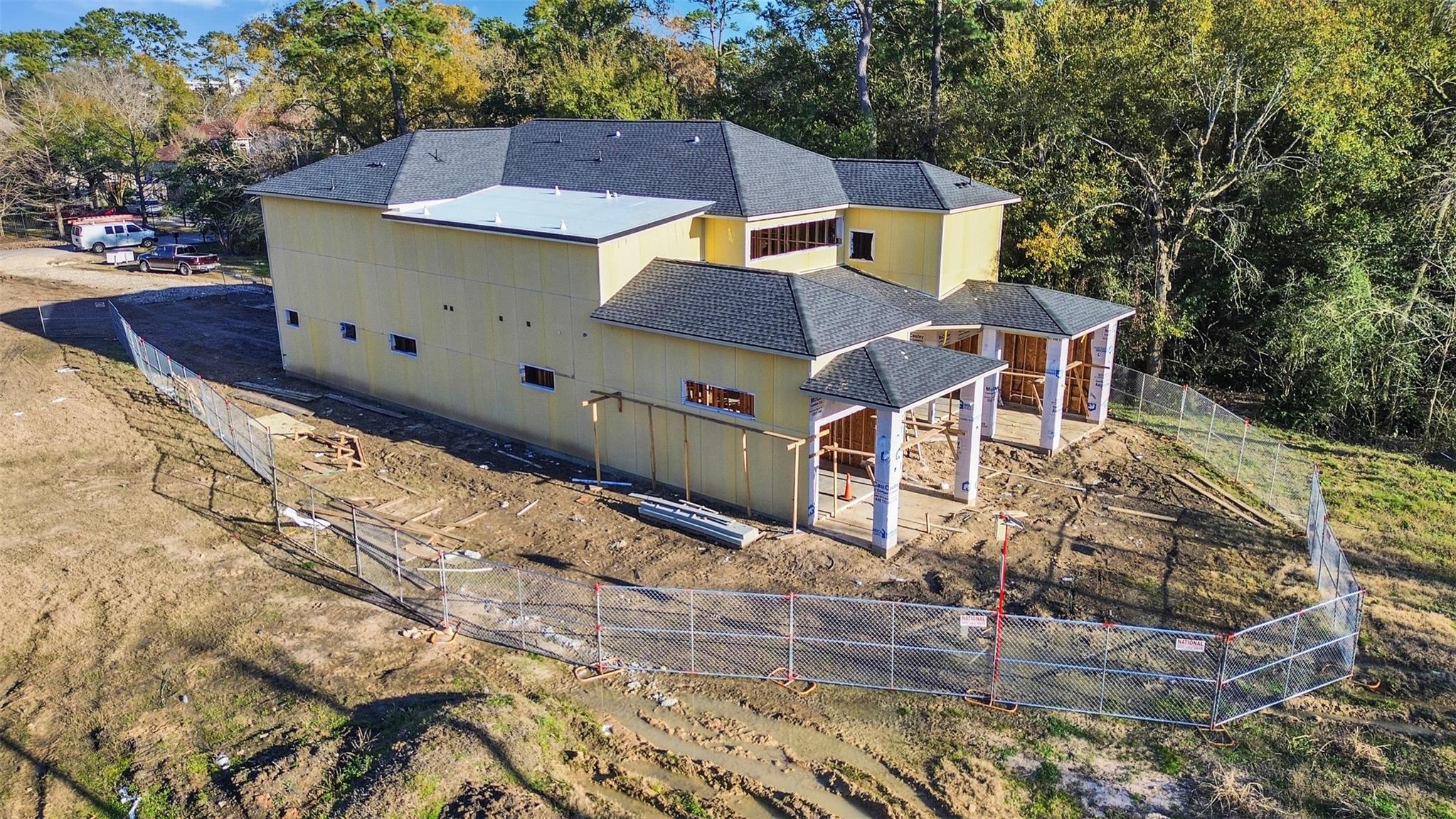 36 W Shady Lane