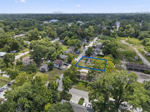 7337 Parkes Street Houston TX 77088