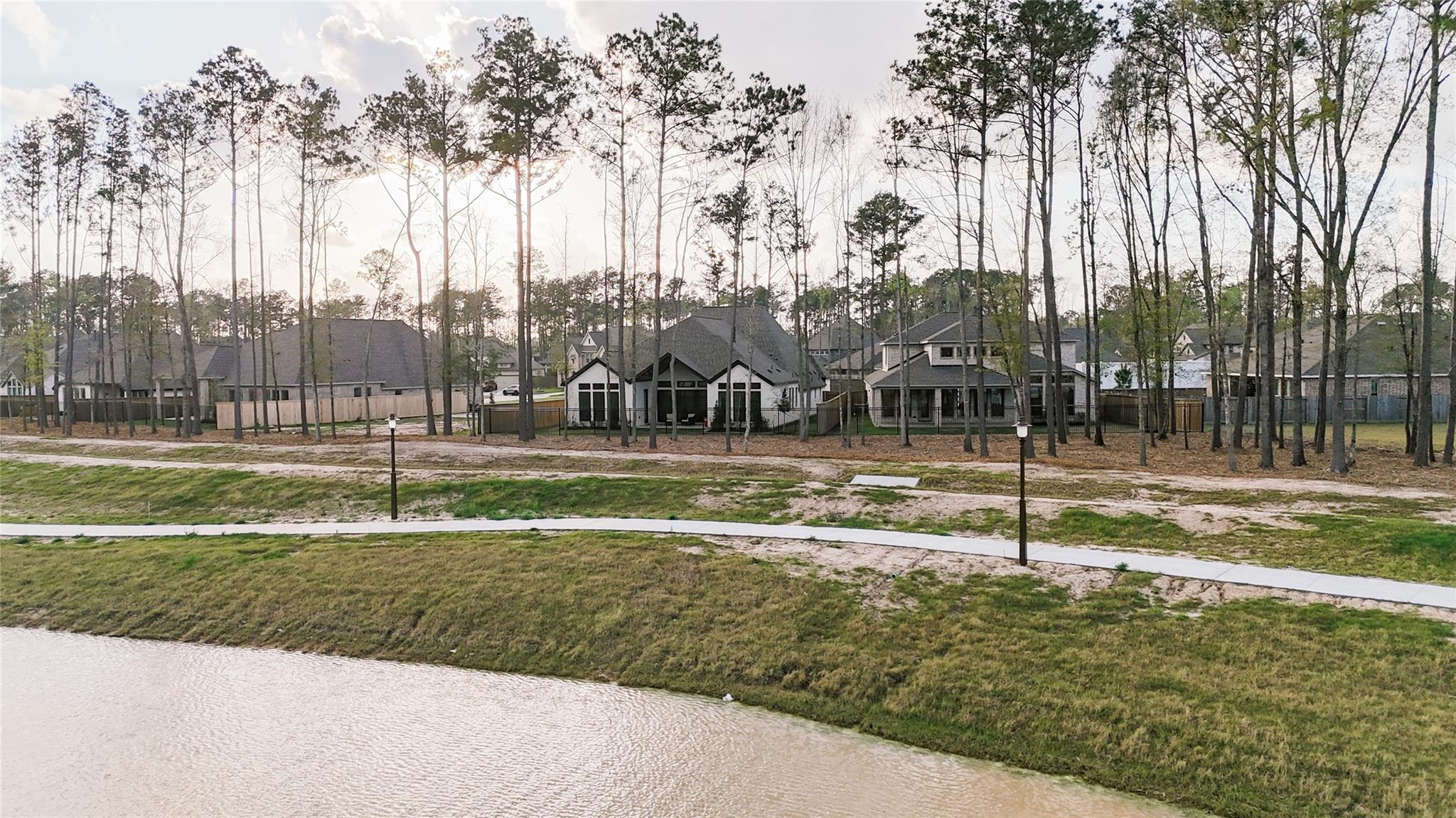 21931 Gateway Arch Drive