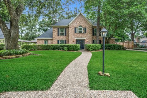Photo of 13623 Charwell Crossing Lane, Houston, TX 77069 (MLS # 70335843)