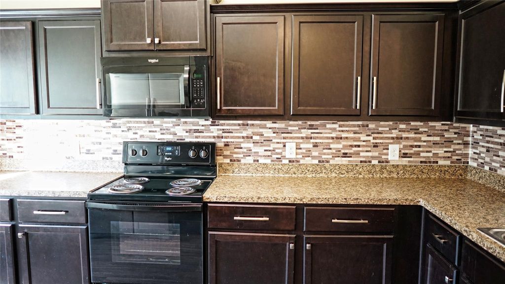 Photo of 10510 Pine Landing Drive, Houston, TX 77088 (MLS # 10312073)