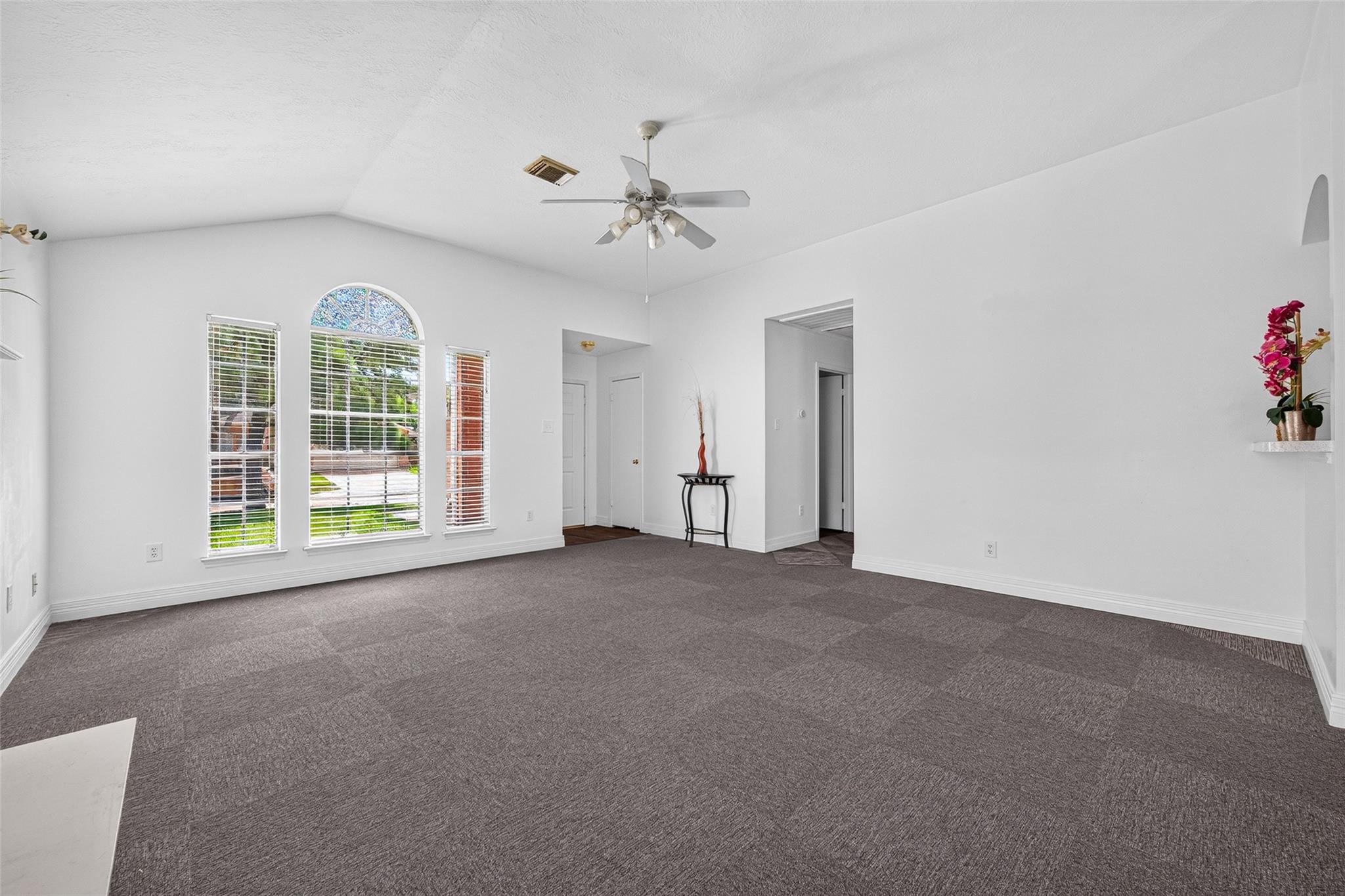 15502 Prairie Oaks Drive