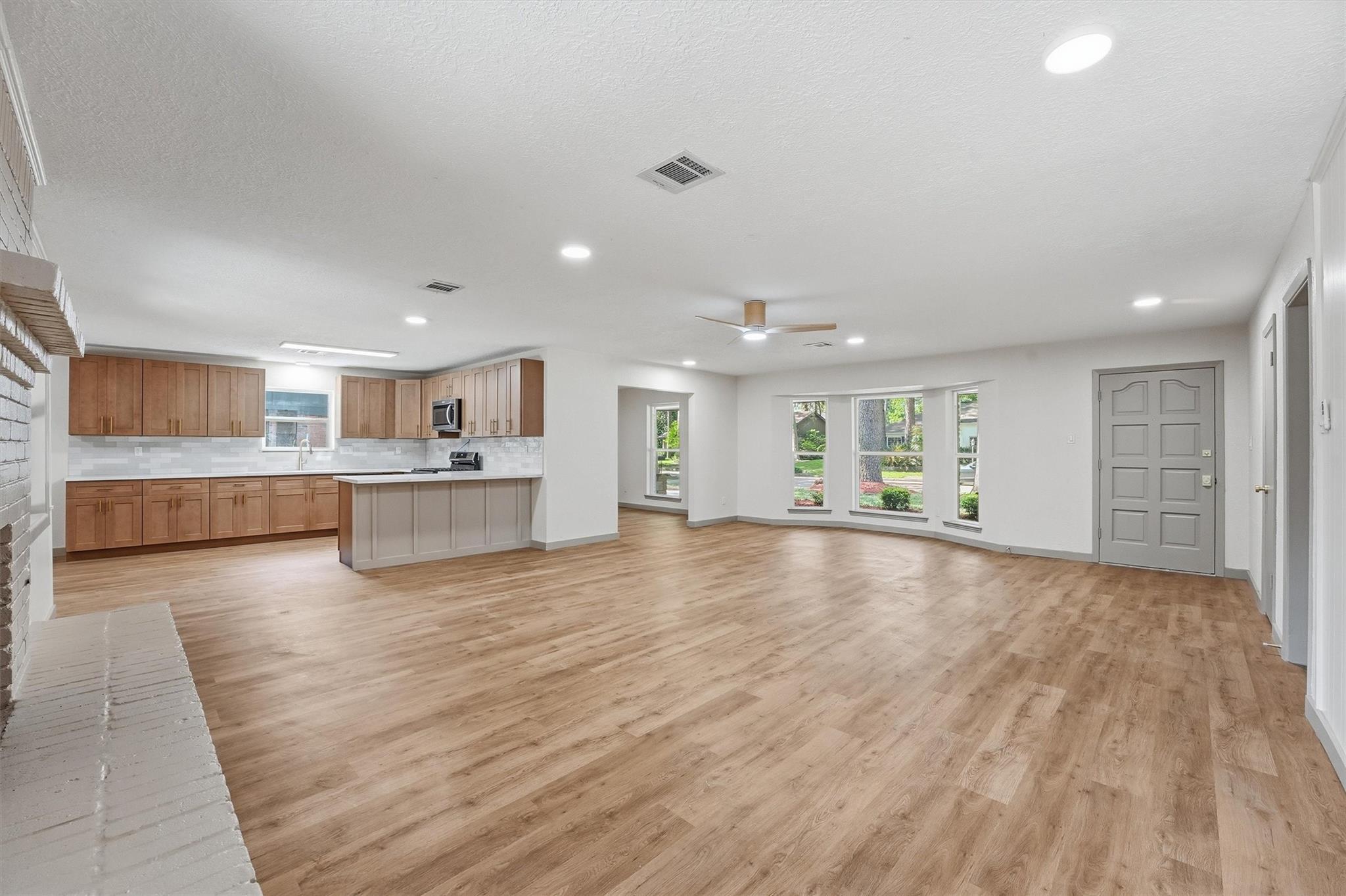 1914 Lazy Grove Drive
